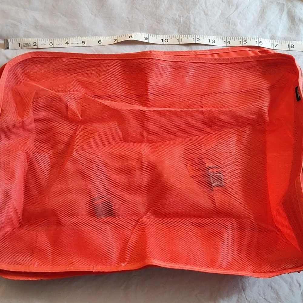 Packing Cubes Travel Bundle Collapsible Water Bottle & Silicone Bottle Covers - Picture 10 of 16
